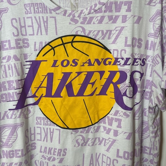 Lakers NBA Women’s Graphic Tee Basketball Purple size XXL - Picture 3 of 6